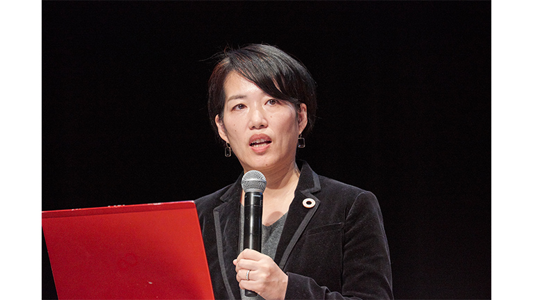 サステナビリティ経営推進部長 恩田ちさと